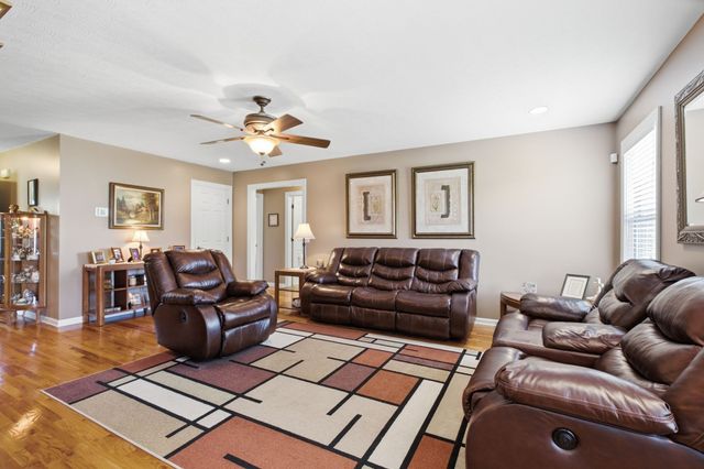 128 Deshea Creek Rd, Gallatin, TN 37066