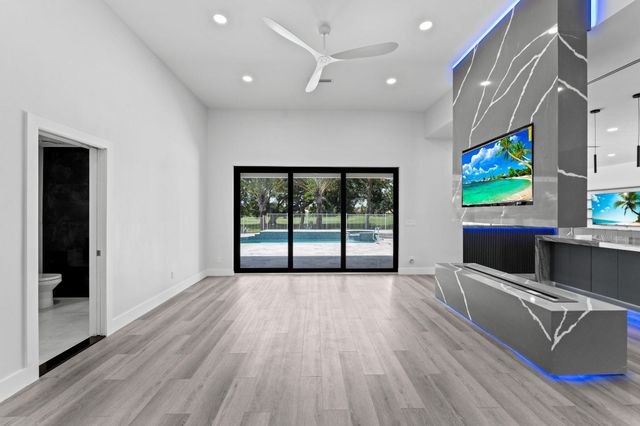 11690 STONEHAVEN Way, West Palm Beach, FL 33412