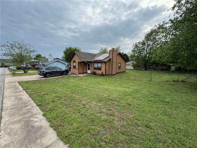 1061 Massey Street, Decatur, AR 72722