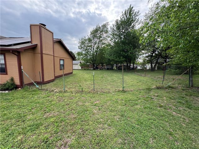 1061 Massey Street, Decatur, AR 72722