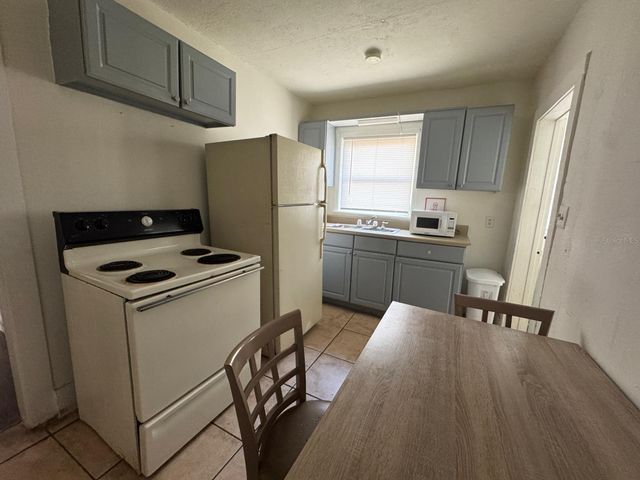 728 COLUMBIA STREET A, Orlando, FL 32805