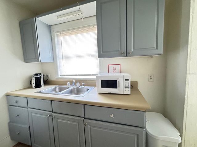 728 COLUMBIA STREET A, Orlando, FL 32805