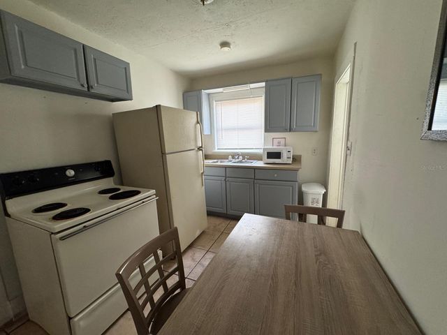 728 COLUMBIA STREET A, Orlando, FL 32805