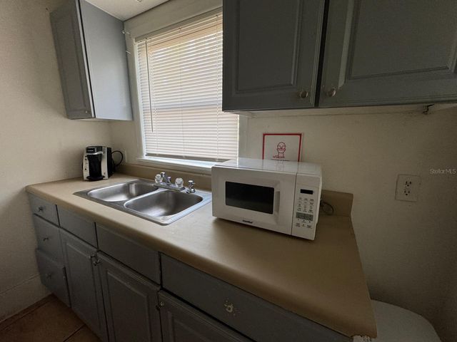 728 COLUMBIA STREET A, Orlando, FL 32805