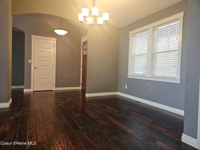 901 S EDGEVIEW TER, Post Falls, ID 83854