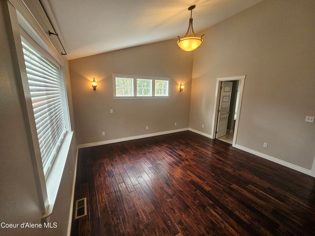 901 S EDGEVIEW TER, Post Falls, ID 83854