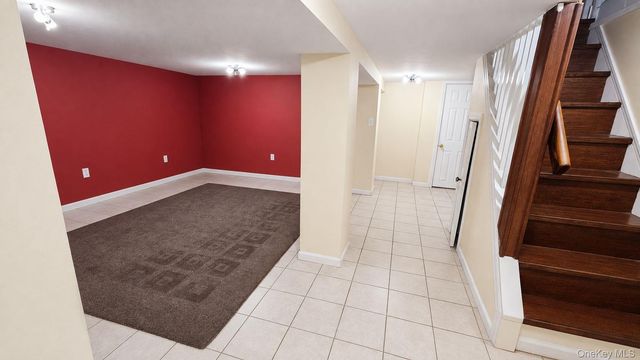 104-22 192nd Street, Saint Albans, NY 11412