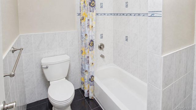 104-22 192nd Street, Saint Albans, NY 11412