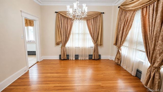 104-22 192nd Street, Saint Albans, NY 11412