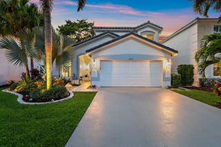 463 Woodview Circle, Palm Beach Gardens, FL 33418