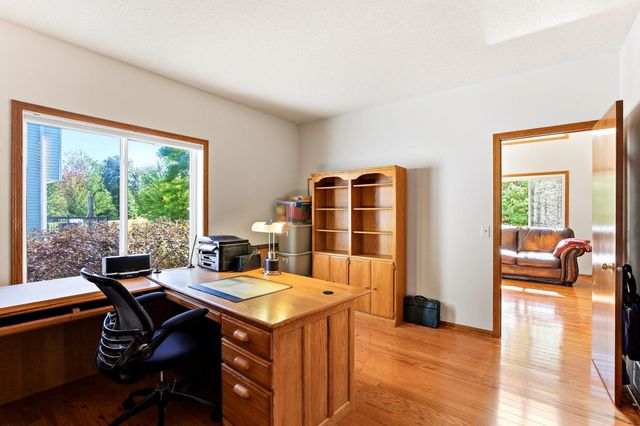 6814 Wildflower Drive S, Cottage Grove, MN 55016