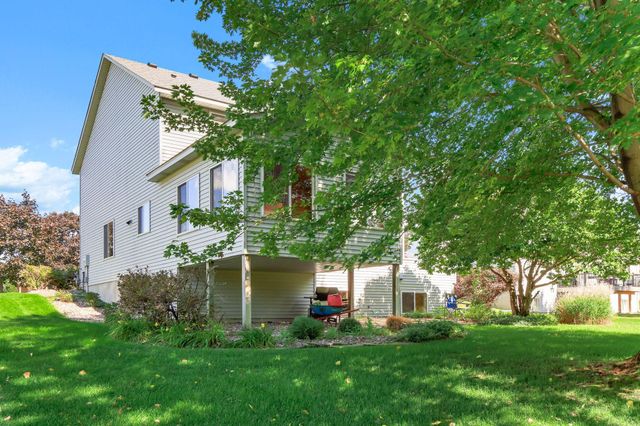 6814 Wildflower Drive S, Cottage Grove, MN 55016
