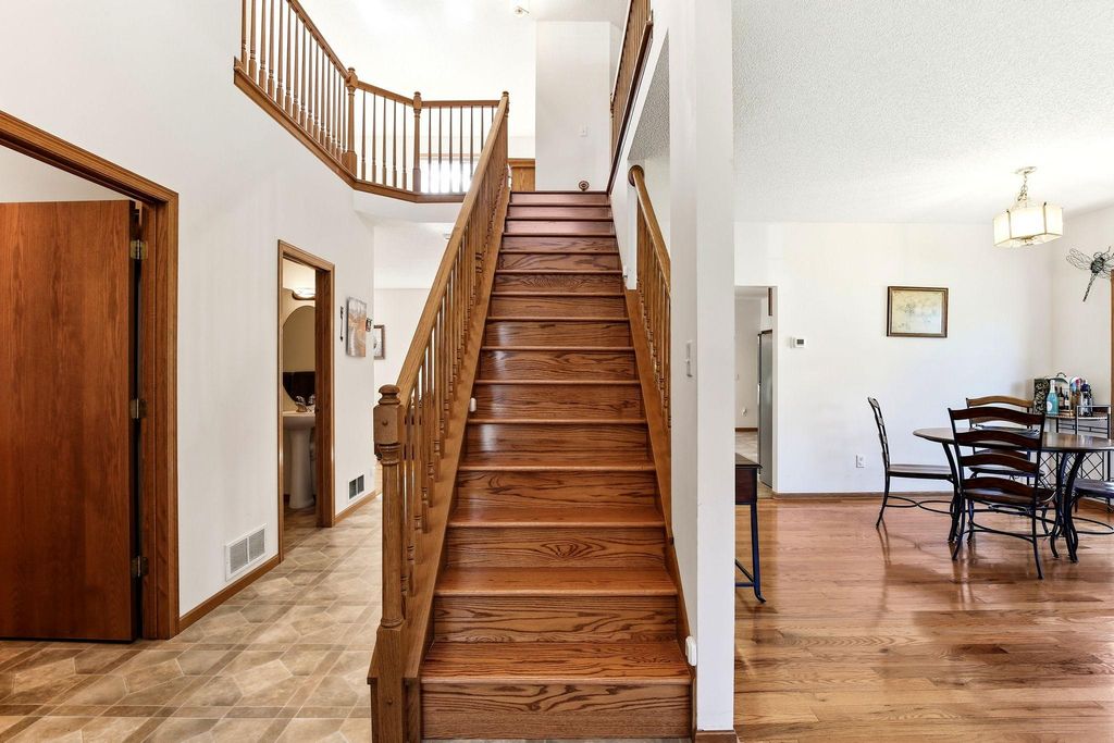 6814 Wildflower Drive S, Cottage Grove, MN 55016 — photo 3
