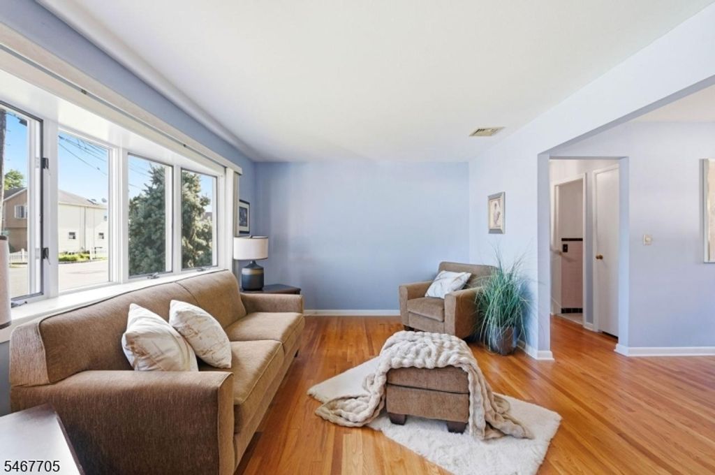 12 Parson Rd, Clifton City, NJ 07012 — photo 4