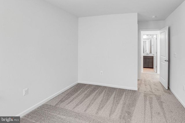 527 ASTER LN, Orange, VA 22960