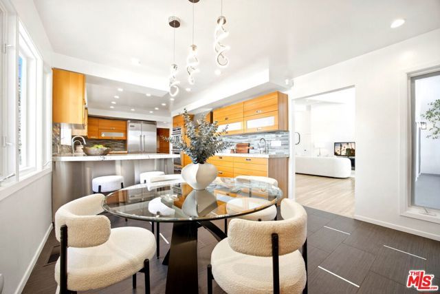 2163 San Ysidro Drive, Beverly Hills, CA 90210