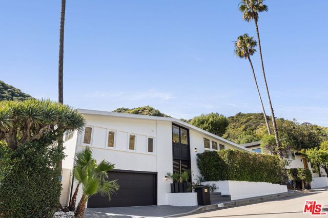 2163 San Ysidro Drive, Beverly Hills, CA 90210