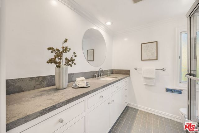 2163 San Ysidro Drive, Beverly Hills, CA 90210