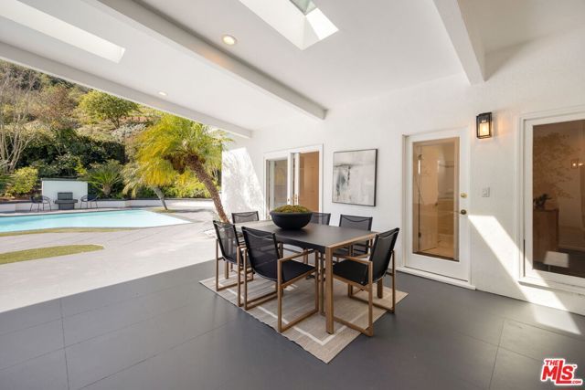 2163 San Ysidro Drive, Beverly Hills, CA 90210