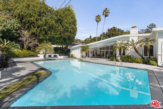2163 San Ysidro Drive, Beverly Hills, CA 90210