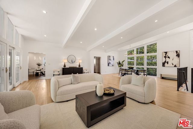 2163 San Ysidro Drive, Beverly Hills, CA 90210