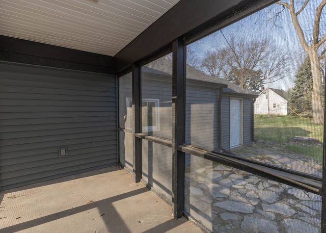 1606 Coffelt Avenue, Davenport, IA 52803