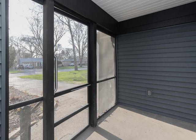 1606 Coffelt Avenue, Davenport, IA 52803