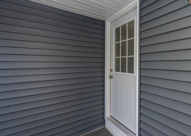 1606 Coffelt Avenue, Davenport, IA 52803
