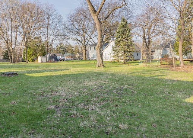 1606 Coffelt Avenue, Davenport, IA 52803