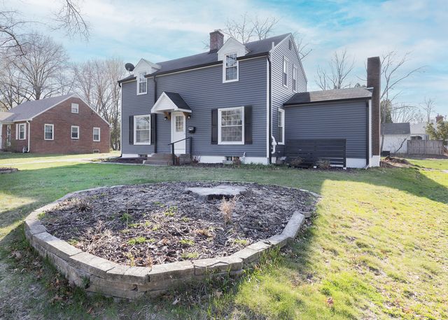 1606 Coffelt Avenue, Davenport, IA 52803