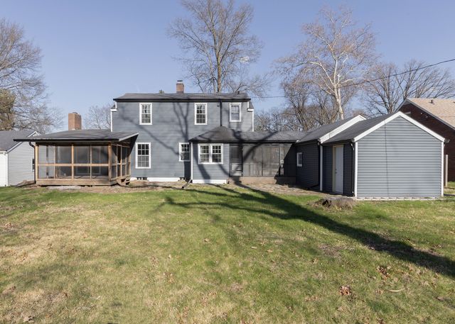 1606 Coffelt Avenue, Davenport, IA 52803
