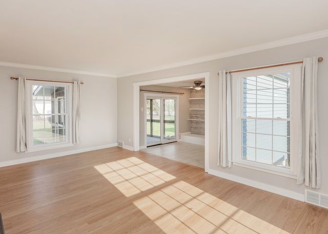 1606 Coffelt Avenue, Davenport, IA 52803