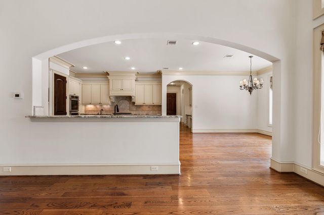 3775 Drake Street, Houston, TX 77005