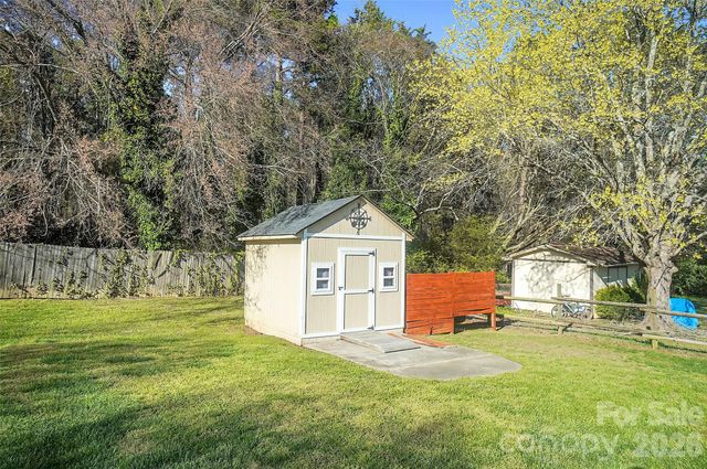 280 Pinevale Drive, Salisbury, NC 28144