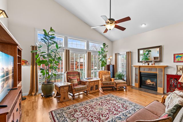 1120 Barrington Circle, Ashland, OR 97520