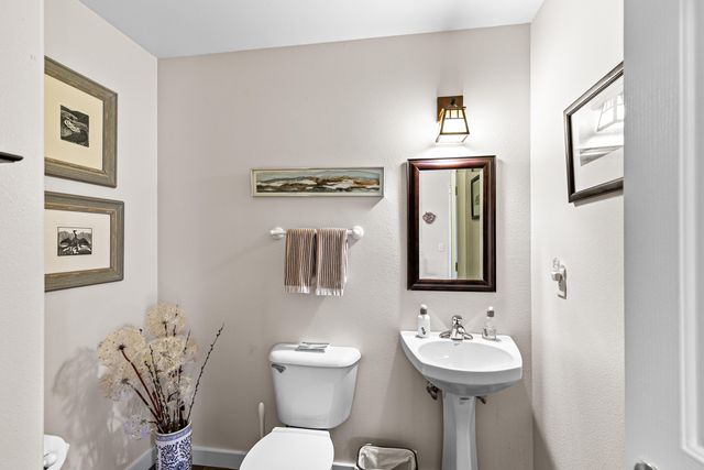 1120 Barrington Circle, Ashland, OR 97520