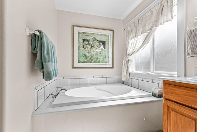 1120 Barrington Circle, Ashland, OR 97520