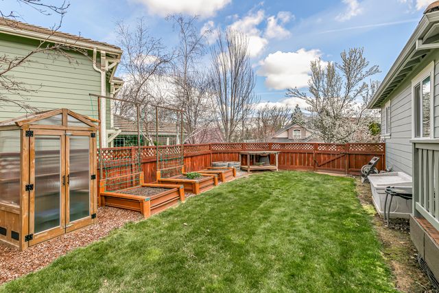 1120 Barrington Circle, Ashland, OR 97520