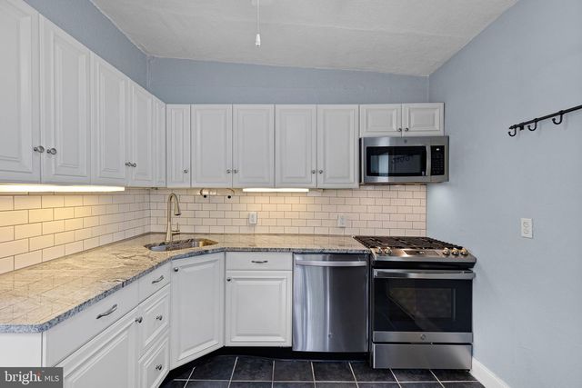 2007 DELAWARE AVE, Wilmington, DE 19806