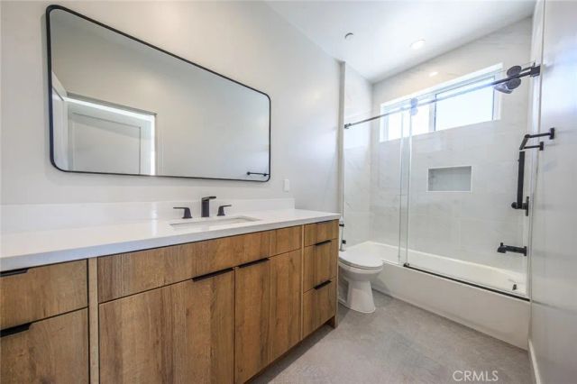 6093 La Prada, Los Angeles, CA 90042