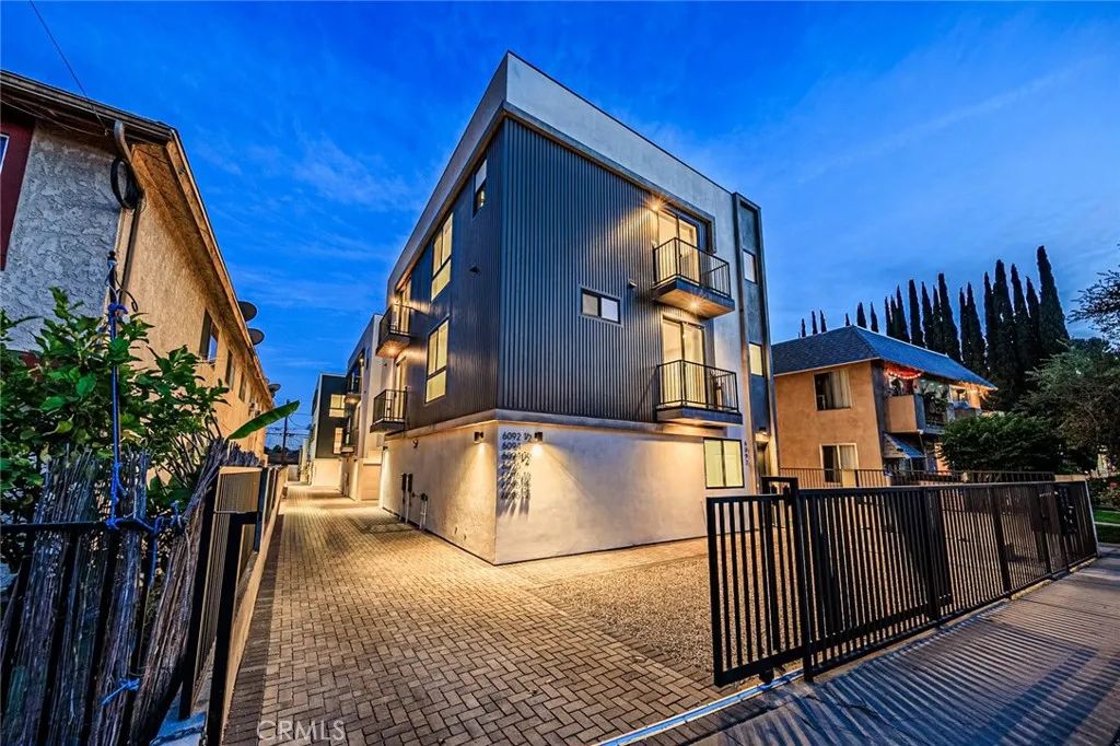 6093 La Prada, Los Angeles, CA 90042