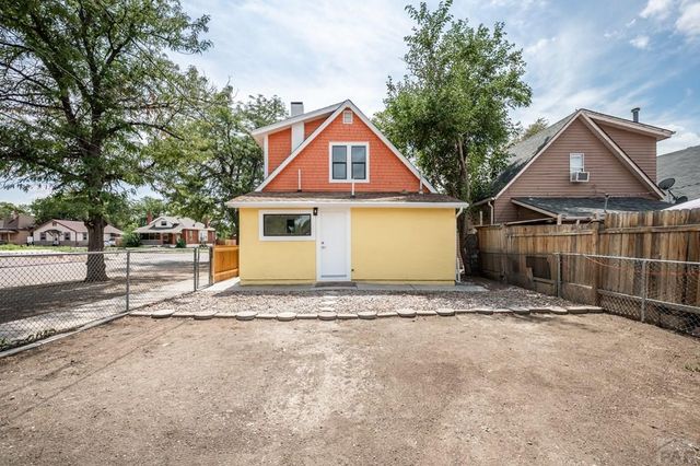 923 E 7th St, Pueblo, CO 81001