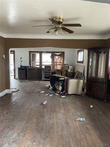 1407 Greenway Avenue, Flint, MI 48504