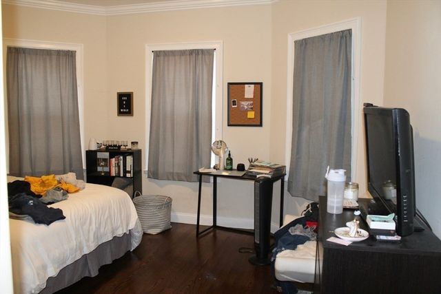 34 Circuit St 2, Boston, MA 02119