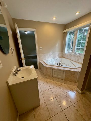 31 Marie Street APT B, New Haven, CT 06513