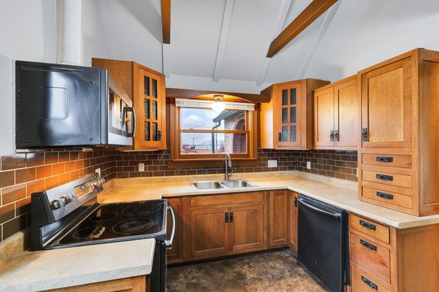 2612 N Elizabeth Rd, Spokane Valley, WA 99212