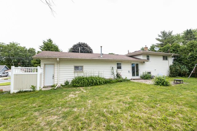 429 Church STREET, Hartford, WI 53027