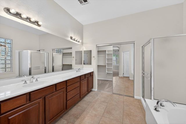 4385 S Crosscreek Drive, Chandler, AZ 85249