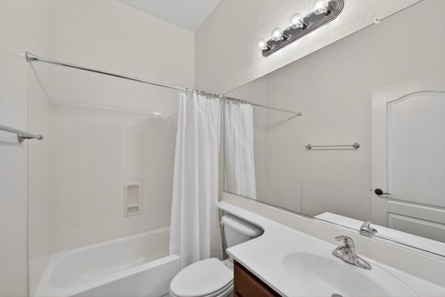 4385 S Crosscreek Drive, Chandler, AZ 85249
