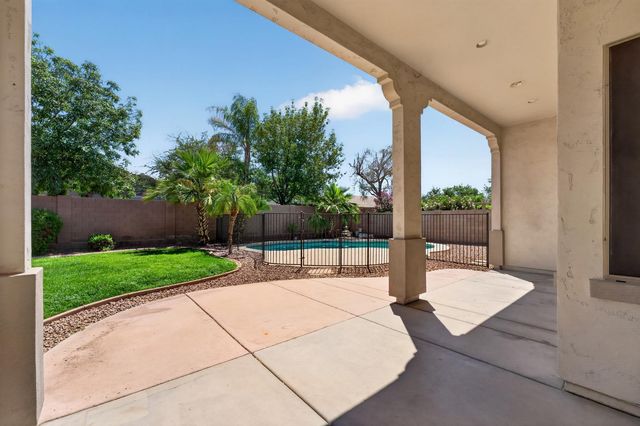 4385 S Crosscreek Drive, Chandler, AZ 85249